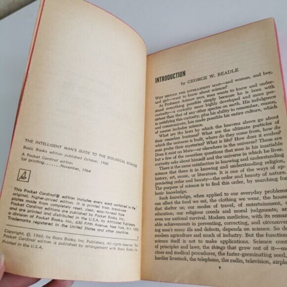 1964 Intelligent Man's Guide to the Biological Sciences Paperback Isaac Asimov - Picture 5 of 9